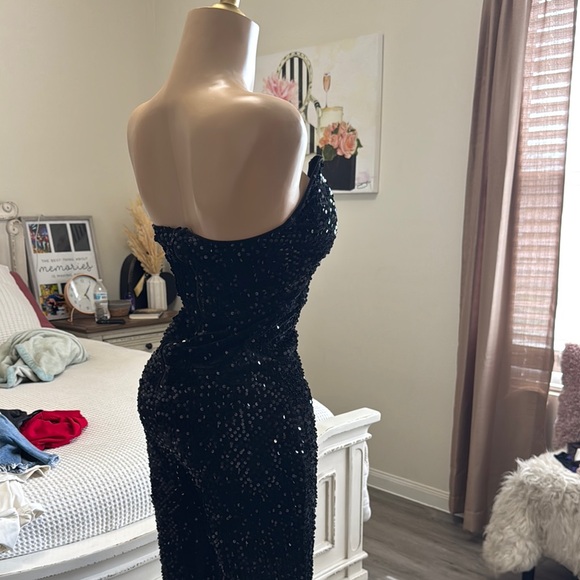 HYFVE Black Sequin Jumpsuit with Sweetheart Neckline - Picture 4 of 5